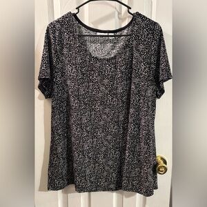 Croft & Barrow Black and White Patterned Top